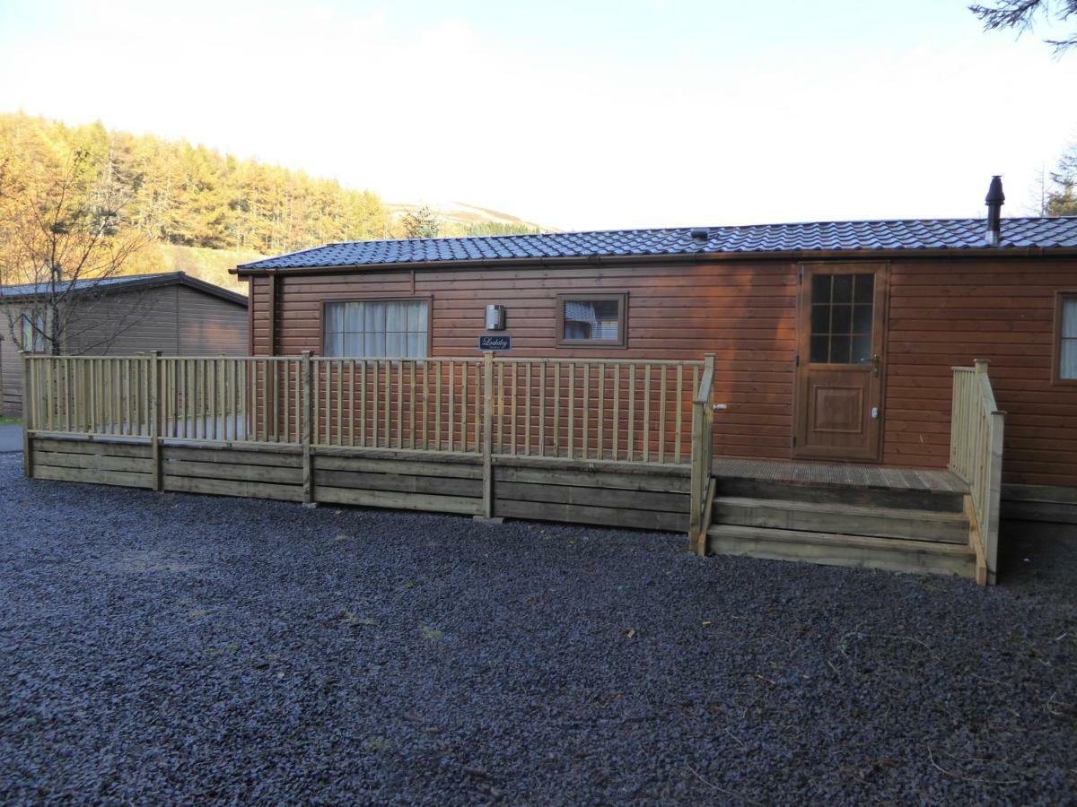 Lewis Lodge Perth Exterior photo